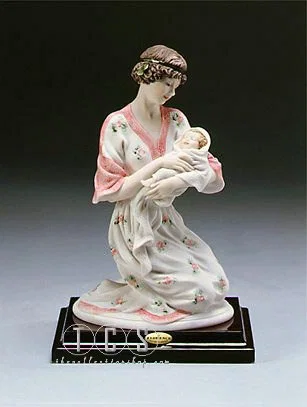 Mothers Darling by Giuseppe Armani — Sculpture