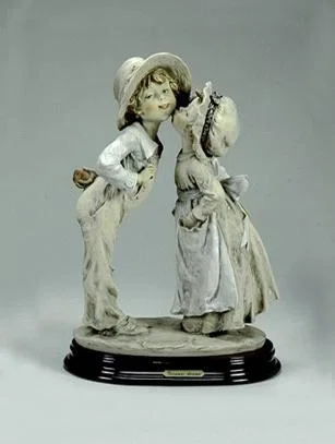 Shy Kiss by Giuseppe Armani — Sculpture
