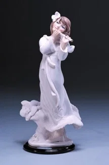 Winter Wonderland 1982-01 by Lladro — Porcelain Figurine