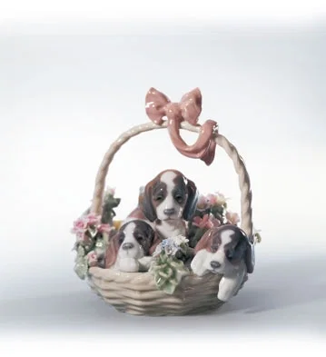 A Litter of Love 1983-05 by Lladro — Porcelain Figurine