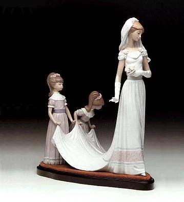 Here Comes The Bride 1983-97 by Lladro — Porcelain Figurine