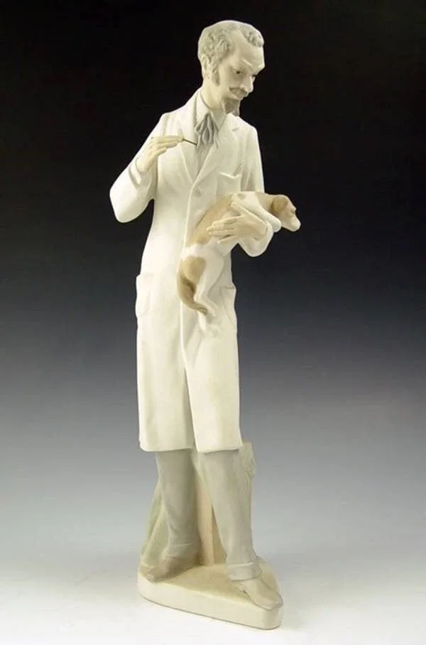 Veterinarian by Lladro — Porcelain Figurine