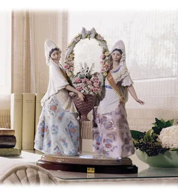 Lladro - Floral Offering