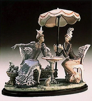 Cafe De Paris 1987-95 by Lladro — Porcelain Figurine