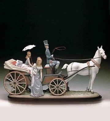 The Landau Carriage by Lladro — Porcelain Figurine