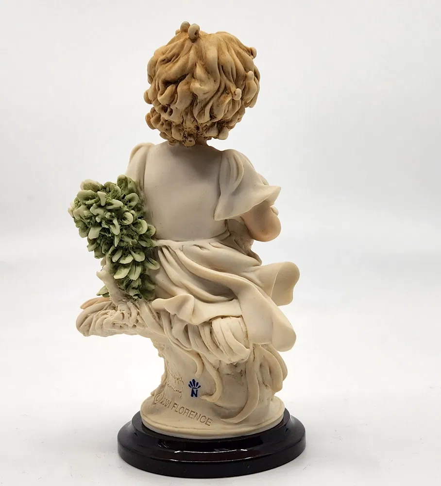 MY FRIEND by Giuseppe Armani | Elegant Porcelain Figurine - 1542f MY FRIEND by Giuseppe Armani | Elegant Porcelain Figurine - 1542f