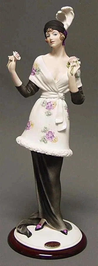 Rosebuds by Giuseppe Armani — Sculpture