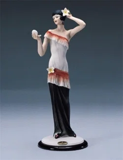 Pretty Lady by Giuseppe Armani