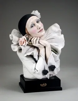 Pierrot In Love - by Giuseppe Armani — Sculpture