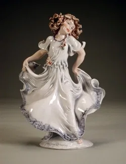 April Breeze by Giuseppe Armani — Sculpture