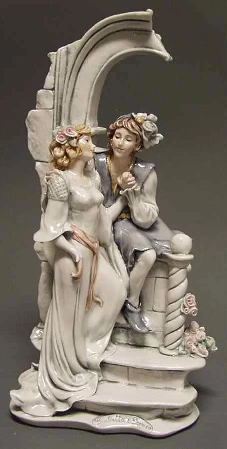 Romeo And Juliet by Giuseppe Armani — Sculpture