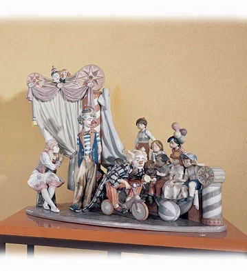 Circus Time Le2500 1992 by Lladro — Porcelain Figurine