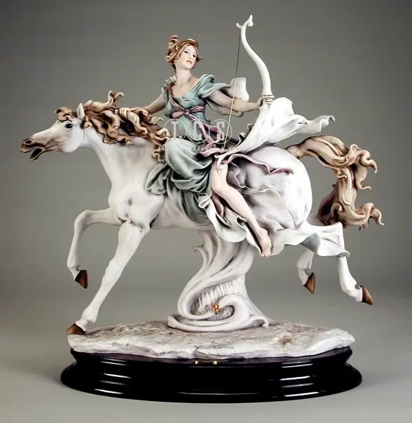 Giuseppe Armani - The Huntress