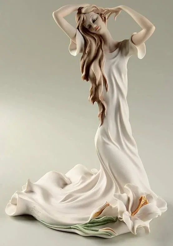 Purity by Giuseppe Armani — Sculpture