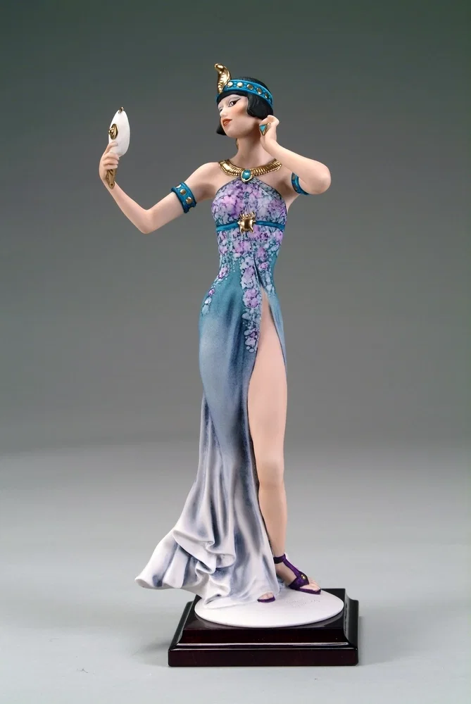 Cleopatra by Giuseppe Armani — Sculpture