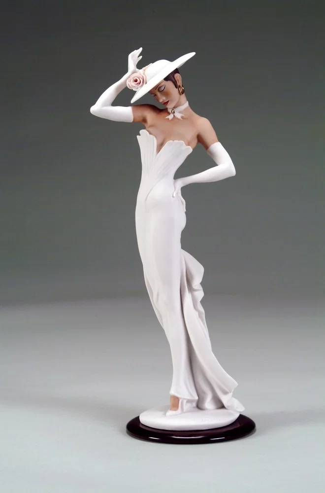 Flamenco Beauty by Giuseppe Armani — Sculpture