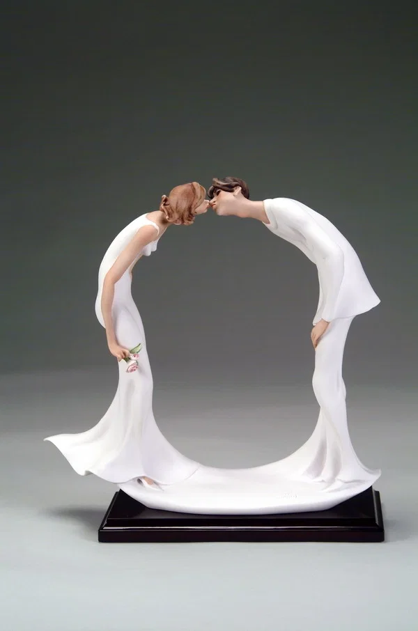 The Kiss by Giuseppe Armani