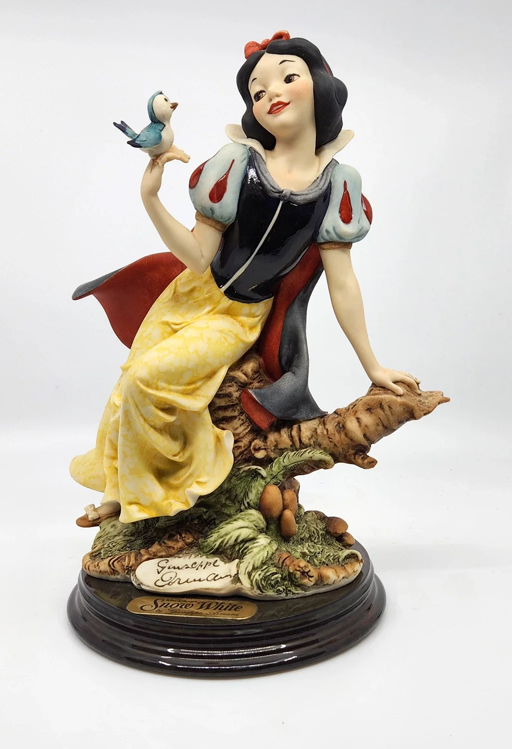 Snow White by Giuseppe Armani — Sculpture