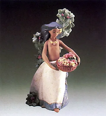 Island Beauty 1987-90 by Lladro — Porcelain Figurine
