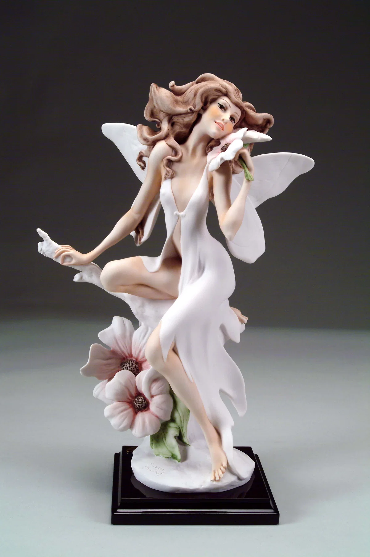 Primroses Fairy by Giuseppe Armani — Sculpture