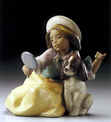 Who's The Fairest ? 1995-99 by Lladro — Porcelain Figurine