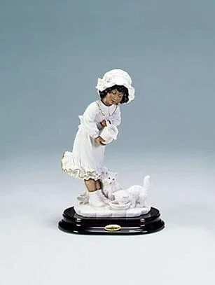 Kitty by Giuseppe Armani — Sculpture