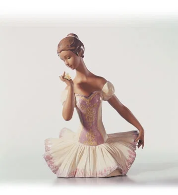 Scent Of A Flower Le1000 2001-C by Lladro — Porcelain Figurine