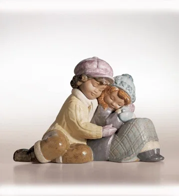 A Sweet Gesture by Lladro — Porcelain Figurine