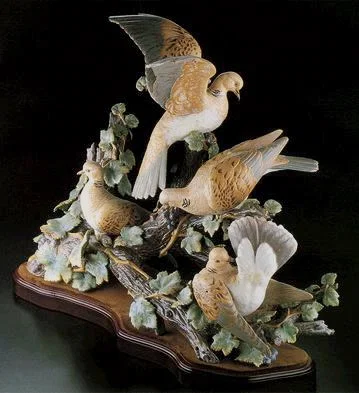Turtle Dove Group Le750 1980-98 by Lladro