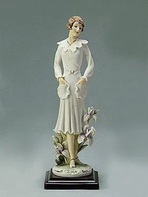 Lynn by Giuseppe Armani | Elegant Porcelain Figurine - 1468C