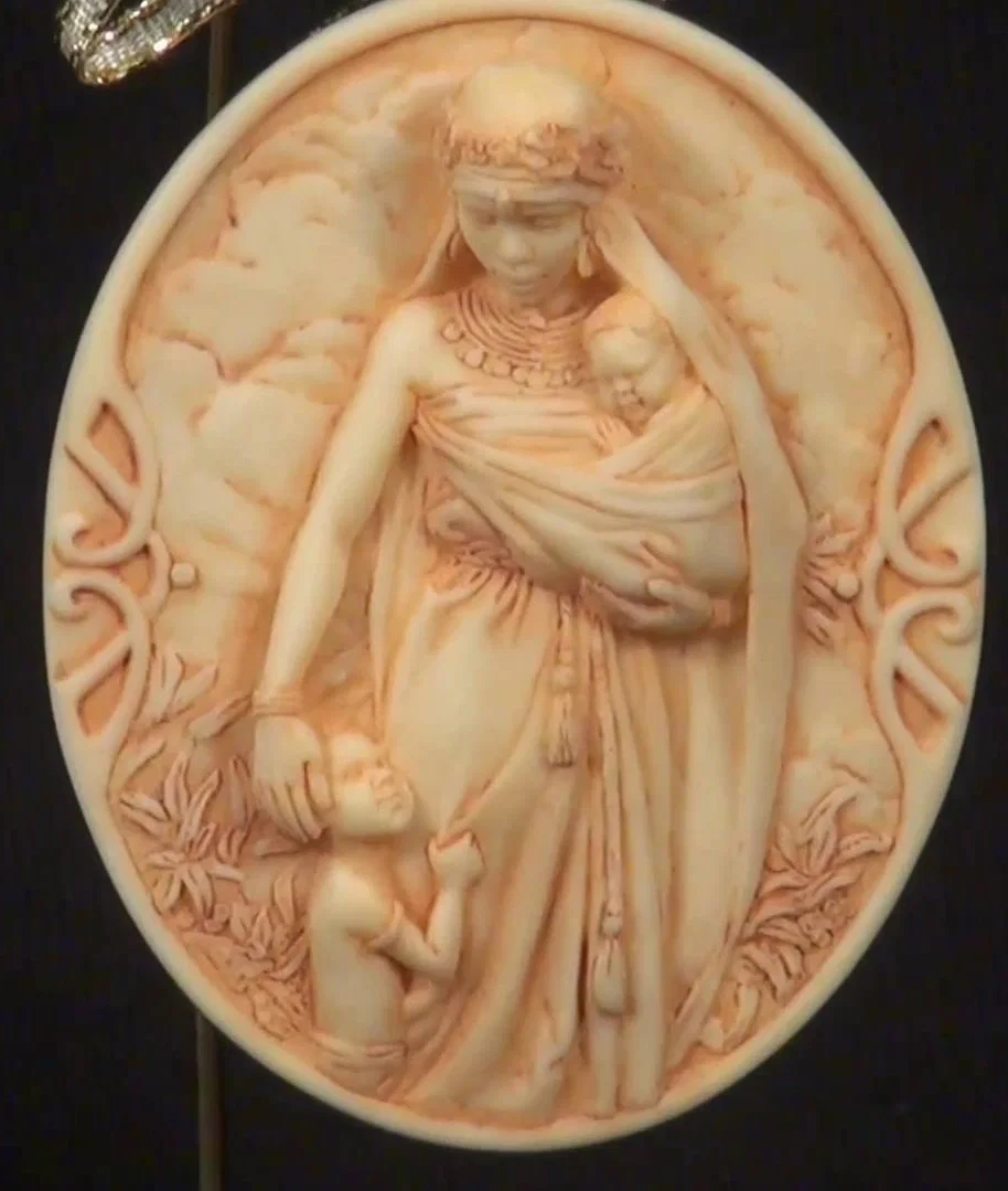 Madonna Ornament by Ebony Visions