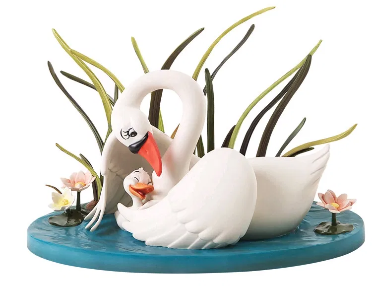 WDCC Disney Classics - The Ugly Duckling And Mother A Loving Embrace