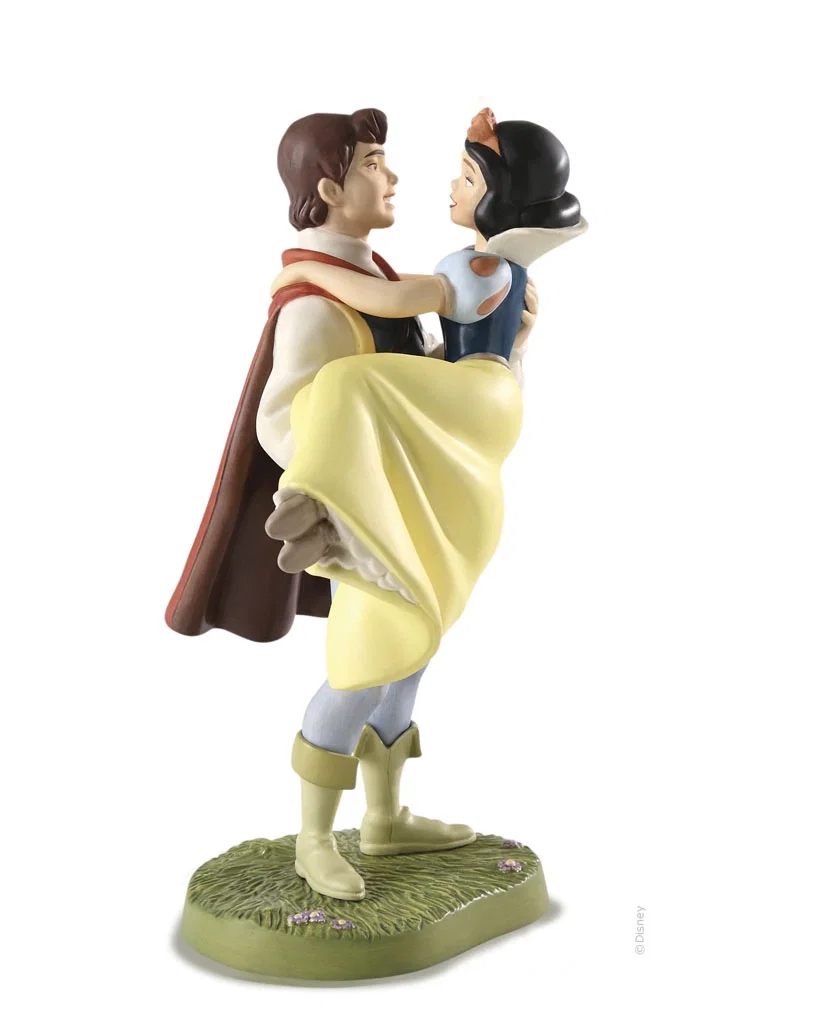Snow White and Prince Fairytale Ending by WDCC Disney Classics — Porcelain Figurine