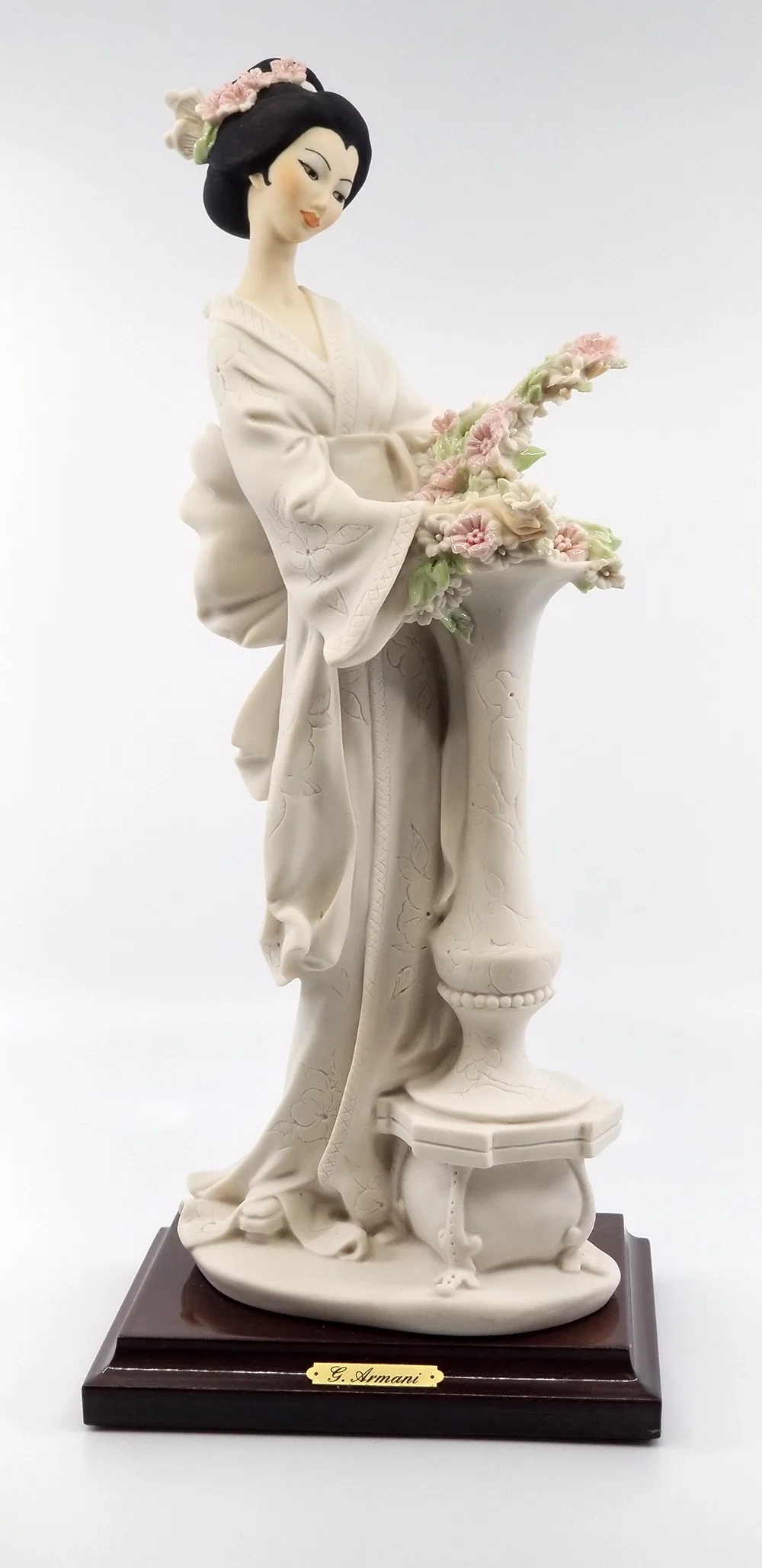 Oriental Lady by Giuseppe Armani — Sculpture