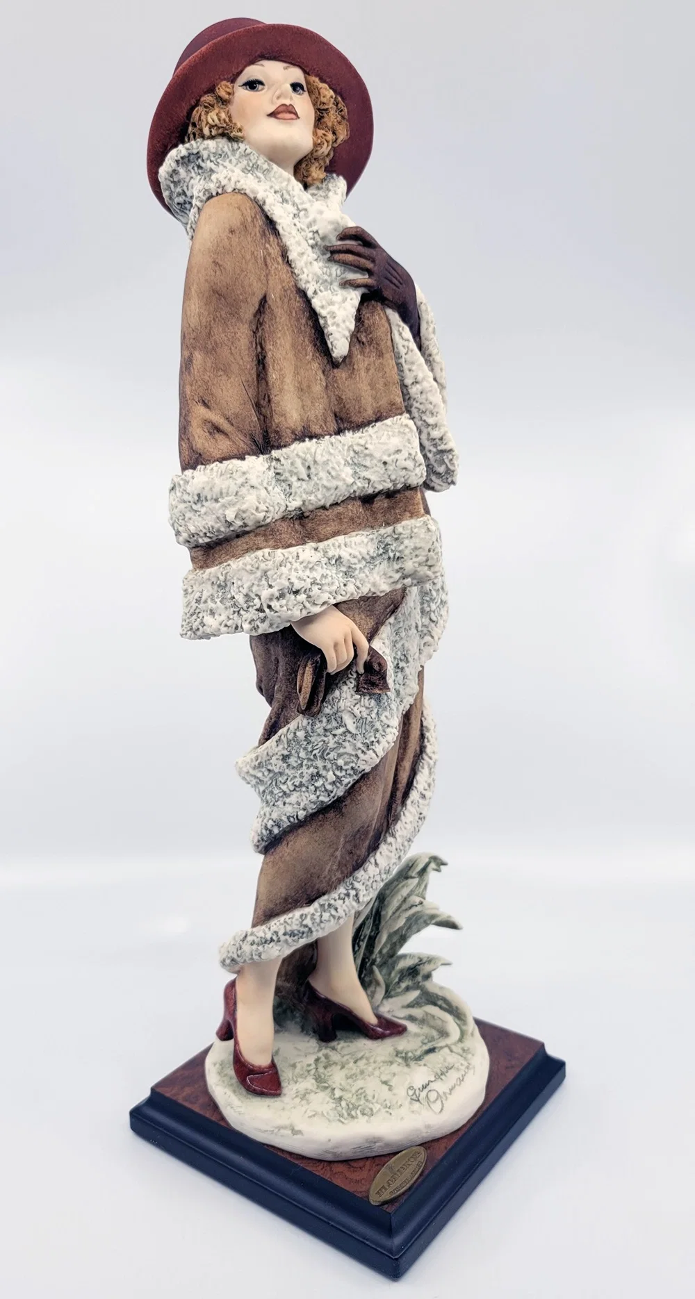 Lara by Giuseppe Armani — Sculpture
