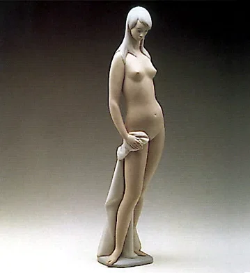 Nude 1969-85 by Lladro