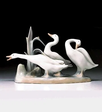 Geese Group 1969-96 by Lladro — Porcelain Figurine