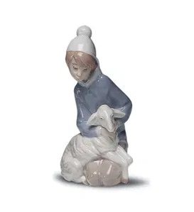 Lladro - Shepherd with Lamb 1969-01