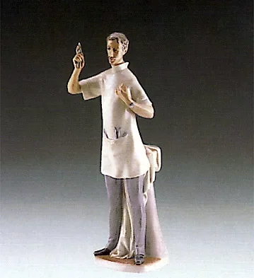 Dentist 1971-78 by Lladro — Porcelain Figurine