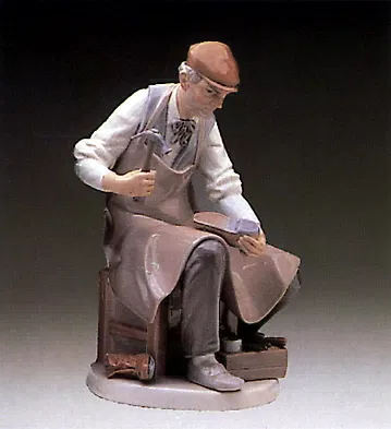 Cobbler 1973-85 by Lladro | Handcrafted Spanish Porcelain