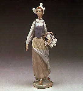 Lladro - Dutch Girl 1974-85
