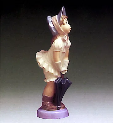 Mimi 1978-80 by Lladro — Porcelain Figurine