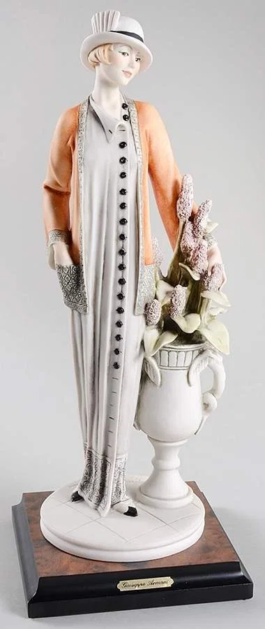 Elegant Lady by Giuseppe Armani — Sculpture
