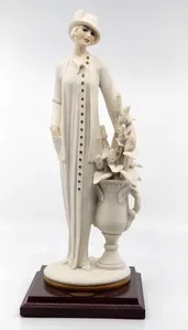 Giuseppe Armani - Elegant Lady