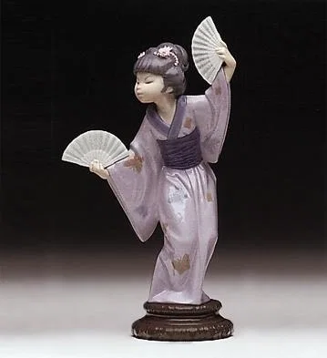 Madame Butterfly 1978-98 by Lladro — Porcelain Figurine