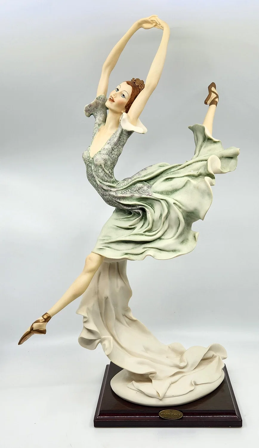 Ballerina Grand Jetelo by Giuseppe Armani — Sculpture