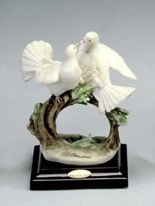 TWO DOVES ON BRANCH by Giuseppe Armani — Sculpture