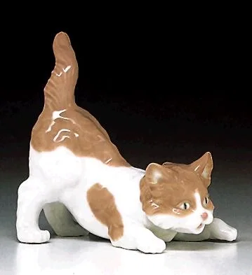 Scaredy Cat 1980-98 by Lladro — Porcelain Figurine