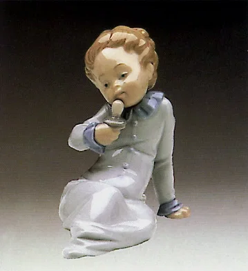 Baby with Pacifier 1982-85 by Lladro — Porcelain Figurine