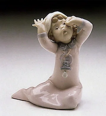 Baby Yawning With Dummy 1982-85 by Lladro — Porcelain Figurine